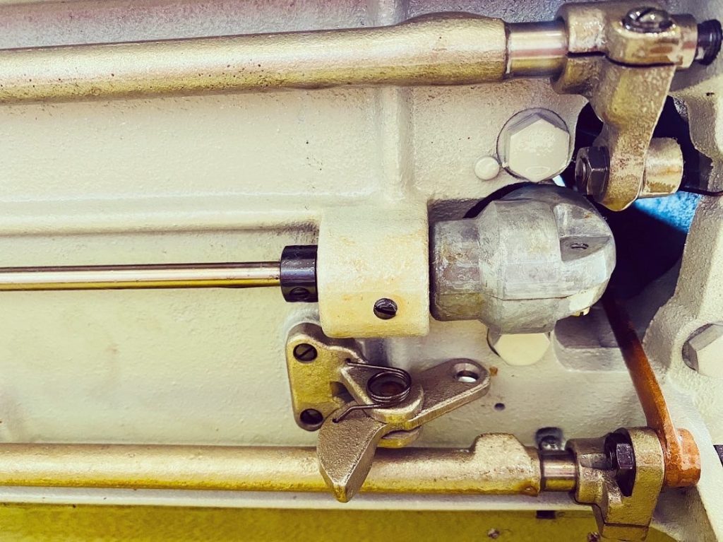 引取り限定・福岡県/JANOME ジャノメ 職業用ミシン 工業用ミシン MODEL