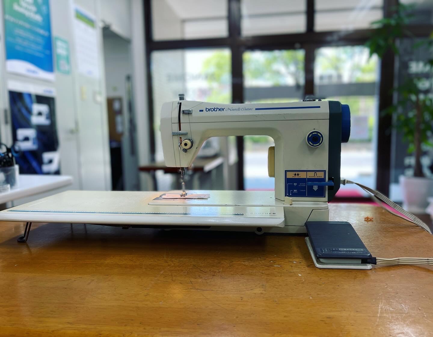 職業用ミシン brother ブラザーヌーベルクチュールスペシャル（整備済  
